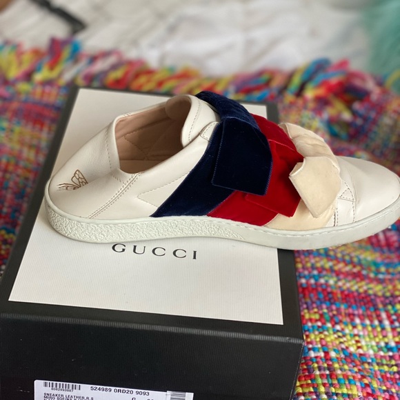 Gucci Ace Sneaker with Velvet Bows!  Good condition, gently used! - Picture 4 of 6
